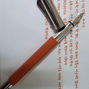 그라폰 파버카스텔 기로쉐 번 오렌지 만년필