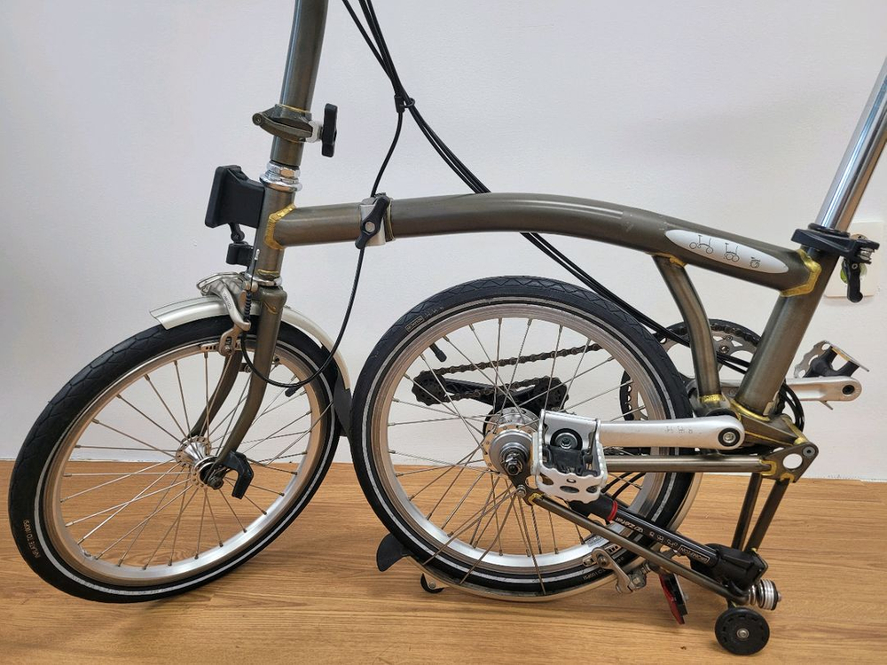 브롬톤 로우라커 3단 14년식 이미지