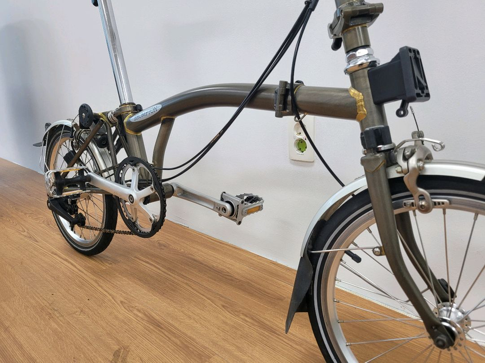 브롬톤 로우라커 3단 14년식 이미지