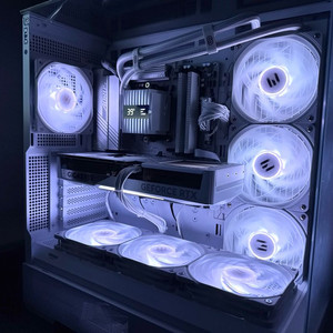 7800x3d, 5070ti 화이트 게이밍 컴퓨터 본체