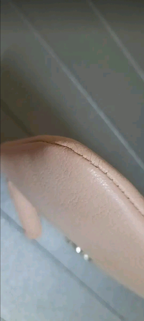 샤넬 미니파우치 핑크 컬러 클러치백이에요 정품--3