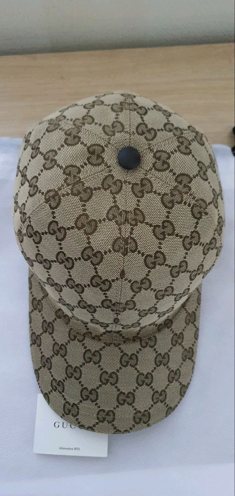 구찌 모자/볼캡 L(59) 새상품급 정품(한글텍)프라다루이비통디올고야드샤넬셀린느보테가생로랑발렌시아가버버리가방슈프림--3