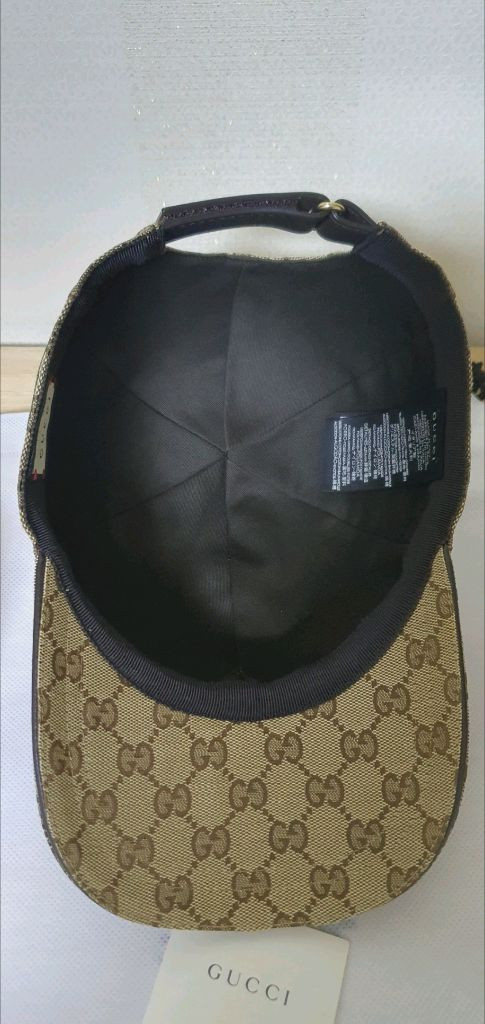 구찌 모자/볼캡 L(59) 새상품급 정품(한글텍)프라다루이비통디올고야드샤넬셀린느보테가생로랑발렌시아가버버리가방슈프림--8