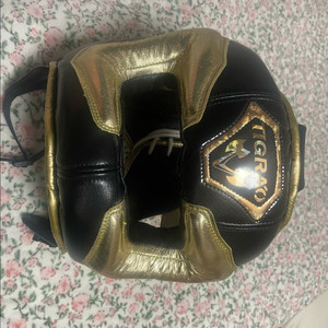 티그라오 커스텀 블랙 골드 복싱 헤드기어m 새제품 이미지