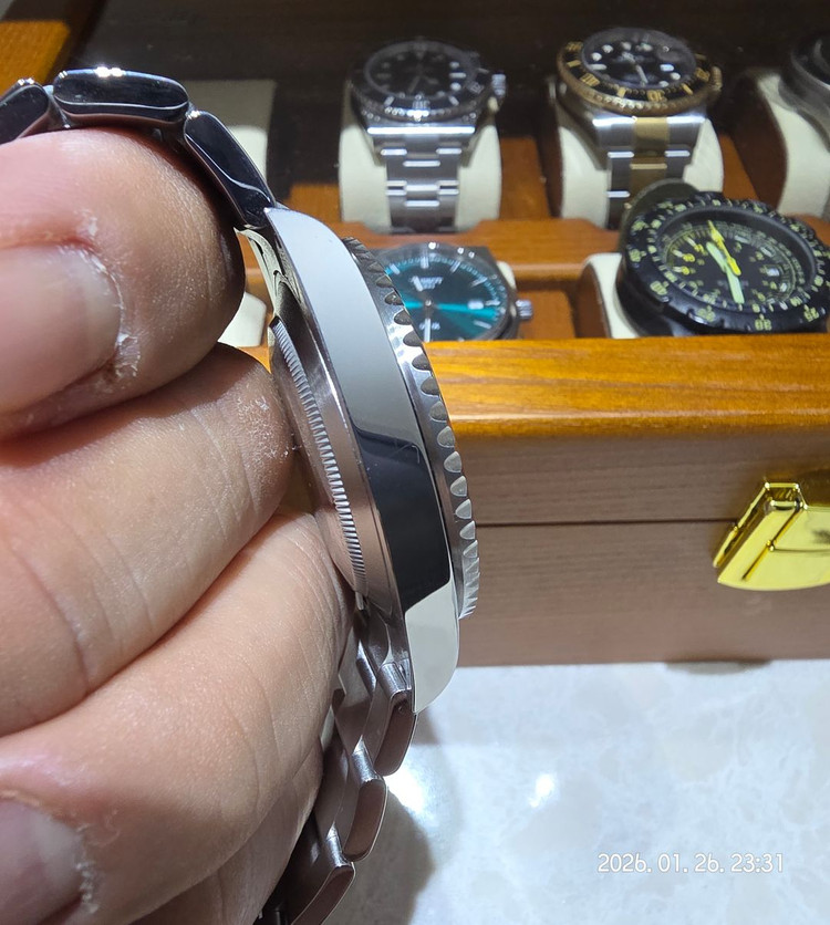 롤렉스 서브마리너 126610LV ( 스벅) 팝니다.--2