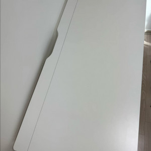 데스커 책상 1600 소프트화이트 이미지