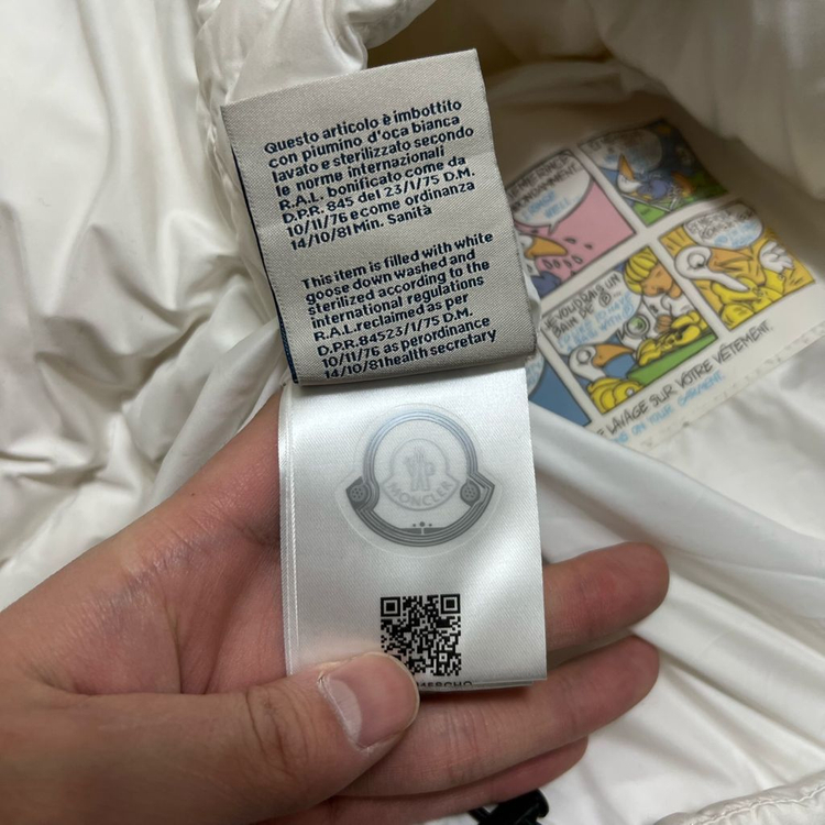 몽클레어 여성 구스다운 와펜 퍼트리밍 패딩 점퍼 [화이트] 3사이즈--5