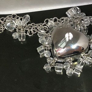 한정템) 디올 키링-디올 프리티 참