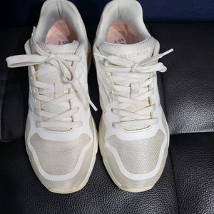 스케쳐스 메모리폼 운동화