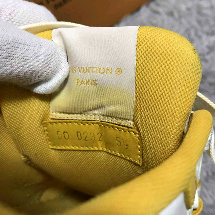 [클로젯][5.5]루이비통 벨크로 스트랩 LV 트레이너 데님 스니커즈--5