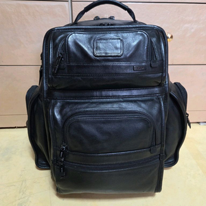 투미 정품 티패스 비지니스 클래스 레더 브리프팩