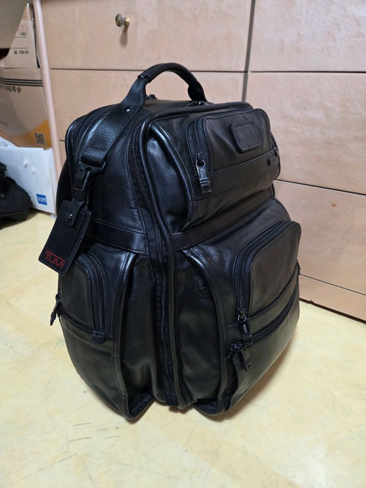 투미 정품 티패스 비지니스 클래스 레더 브리프팩--3