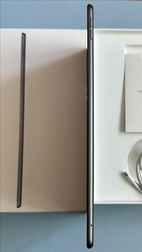 아이패드 에어3세대,셀룰러,애플펜슬1세대 셀룰러라서 들고 다니면서 인강 듣기 좋음(데이터 함께쓰기나,데이터쉐어링 해--5