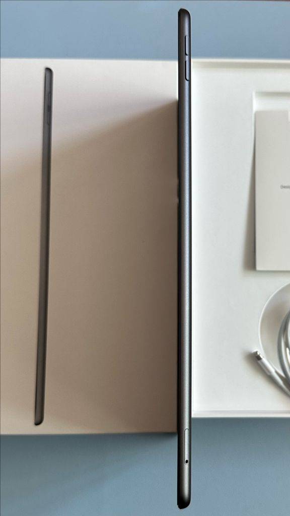 아이패드 에어3세대,셀룰러,애플펜슬1세대 셀룰러라서 들고 다니면서 인강 듣기 좋음(데이터 함께쓰기나,데이터쉐어링 해--5