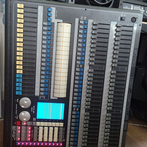 무빙 조명 컨트롤러 이미지