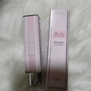 Dior 미스 디올 블루밍 부케 미니 고체 향수 미개봉 새제품 이미지