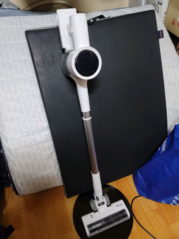 디베아 원스텝 무선청소기 클린스테이션 이미지