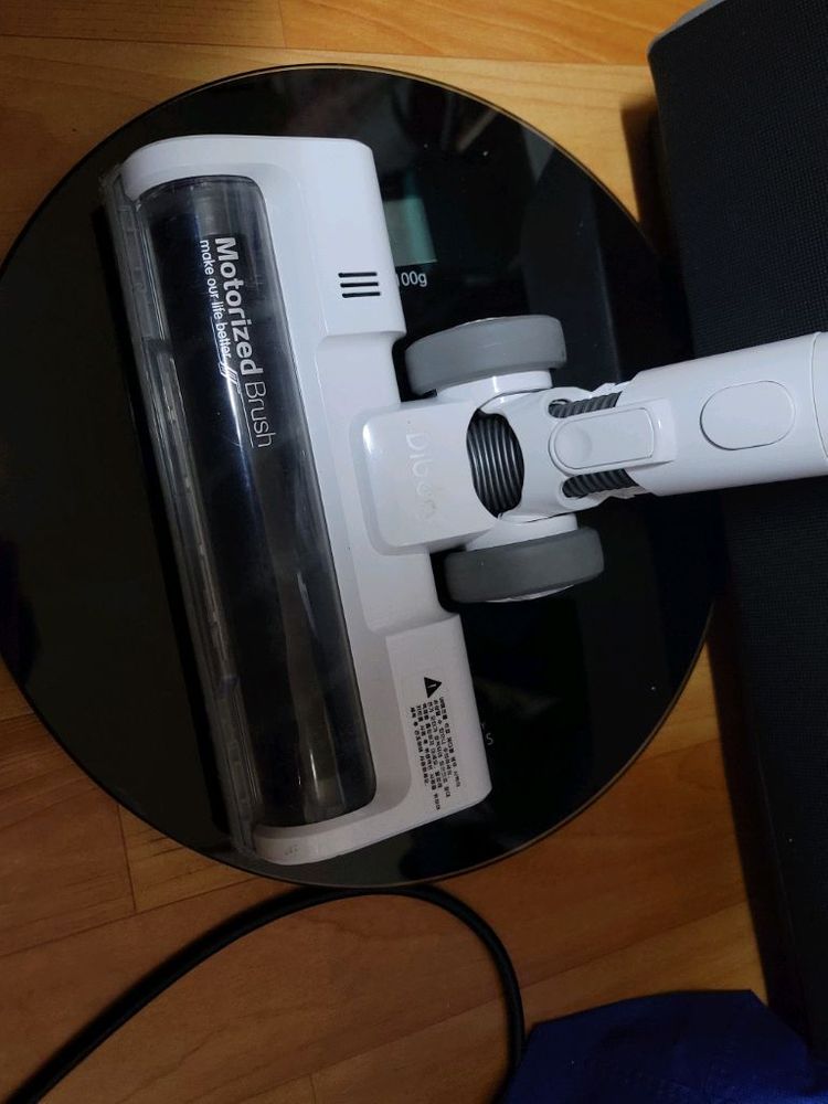 디베아 원스텝 무선청소기 클린스테이션 이미지