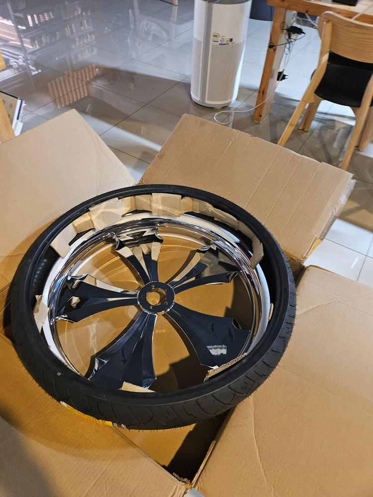 할리26인치휠타이어팝니다. 이미지