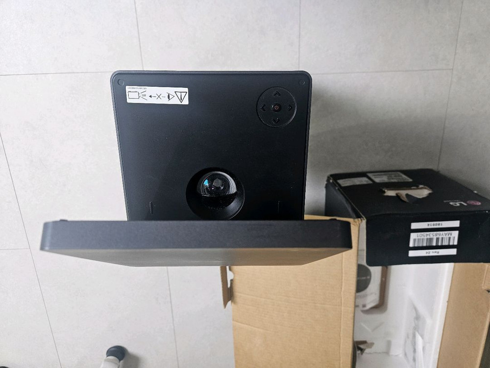 LG 시네빔 레이저 4K 빔프로젝터--7