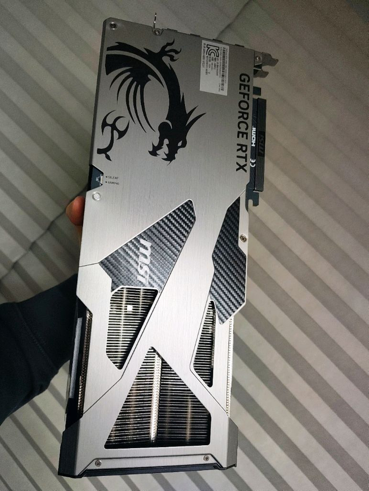 msi rtx5080 뱅가드 그래픽카드--4