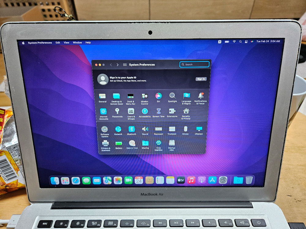 애플 맥북 에어 13인치 A1466 판매합니다.--2