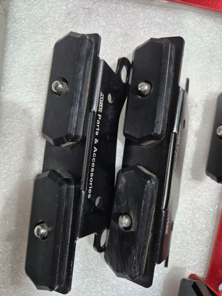 야마하 NMAX 엔맥스 튜닝 발판 가드 이미지