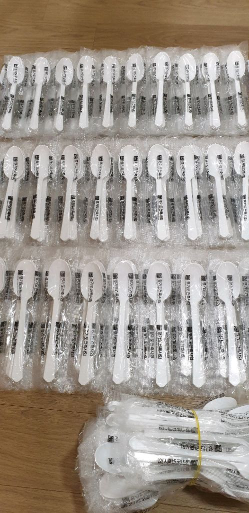 일회용품 세트 (종이컵, 숟가락, 젓가락, 그릇)--4