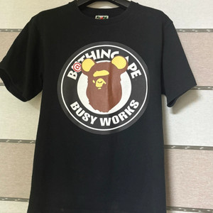 베이프 반팔티 이미지