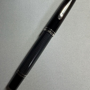 펠리칸 M805 슈트레제만 EF