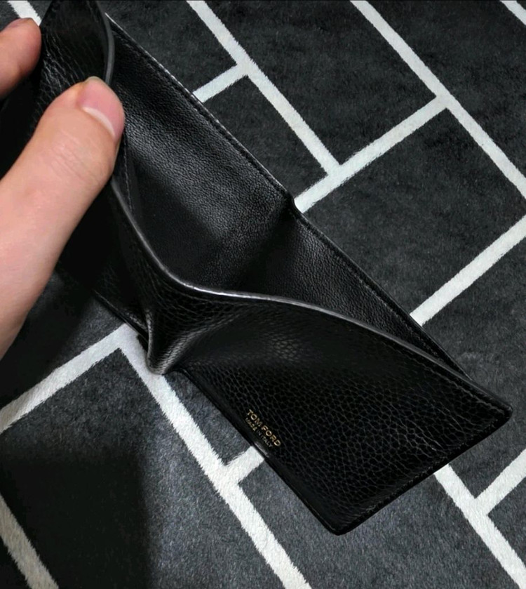 톰포드 반지갑--3