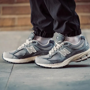 [새상품] 뉴발란스 2002 남여공용 운동화 M2002RNM 프리미엄 운동화 그레이 270