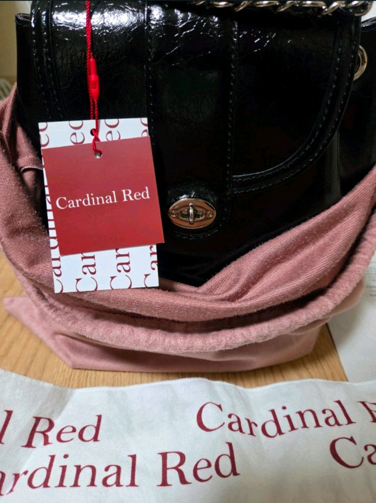 카디널레드 하우아백--1