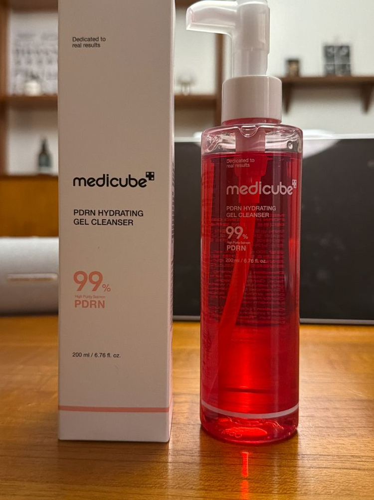 [정품/새상품] 메디큐브 에이지알 진동클렌저 세트 (장원영 클렌저)--4