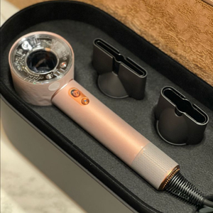 다이슨 슈퍼소닉 뉴럴 헤어 드라이어 홀리데이 기프트 에디션 + 거치대 + 파우치