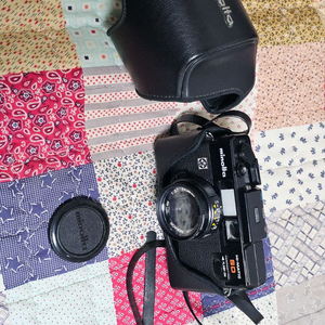 미놀타 하이매틱 SD 필름 카메라