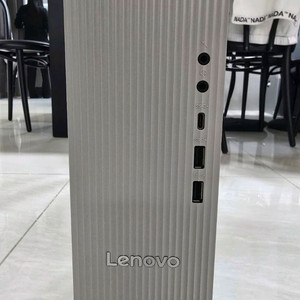 Lenovo IdeaCentre 데스크탑 i7-14700 / DDR5 16G / 512G 팝니다.