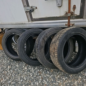 205 55 17 타이어 4개 1대분