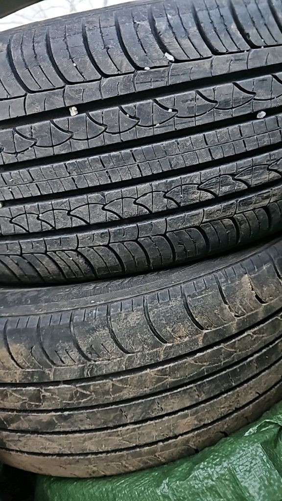 205 55 17 타이어 4개 1대분--3