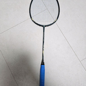 빅터 제트스피드T1 배드민턴 라켓