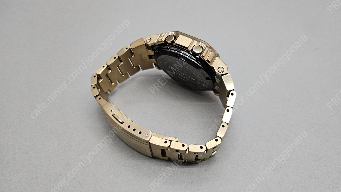 카시오 지샥 GMW-B5000GD 풀메 금장 이미지