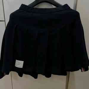 톰브라운 플리츠 치마 44