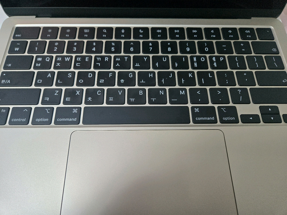 [미사용] 맥북에어 13 M2, 8코어 CPU, 8코어 GPU, 16GB RAM, 256GB SSD - 스타라--2