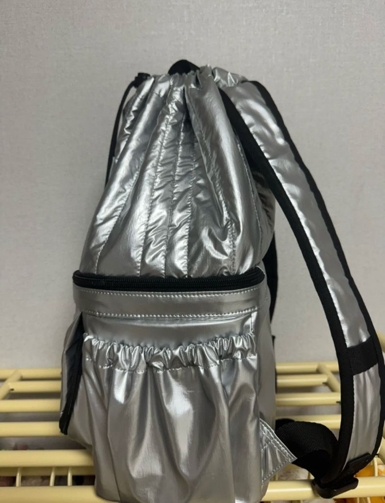 아프리콧스튜디오 캐스터네츠 백팩 실버--1