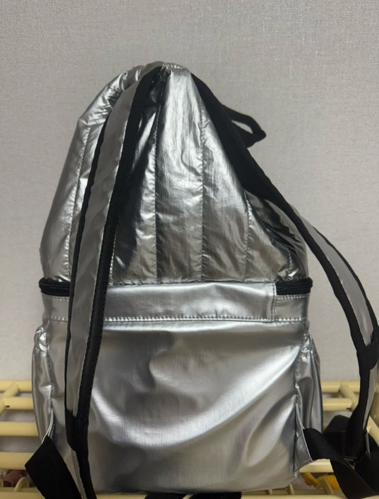 아프리콧스튜디오 캐스터네츠 백팩 실버--2