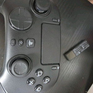 레이저 Wolverine V2 Pro 게임패드(ps5,pc)