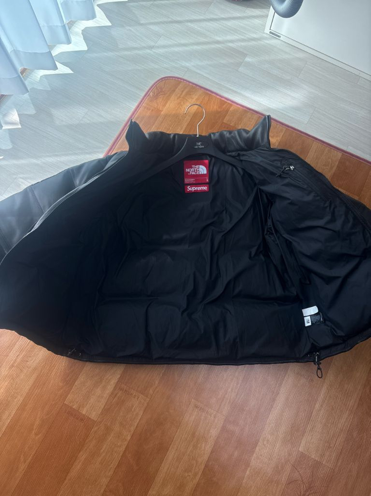 슈프림 노스페이스 가죽눕시 L--3