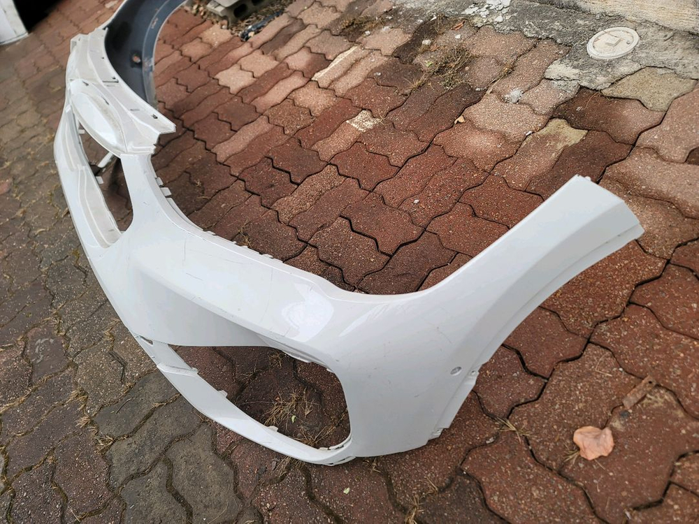 BMW X1 F48 범퍼 (2세대, 페이스리프트/LCI 모델, 2019~2023년식 또는 2022년까지 일부 시장)--1