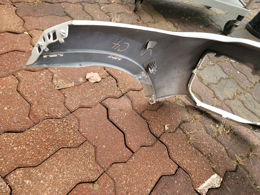 BMW X1 F48 범퍼 (2세대, 페이스리프트/LCI 모델, 2019~2023년식 또는 2022년까지 일부 시장)--5