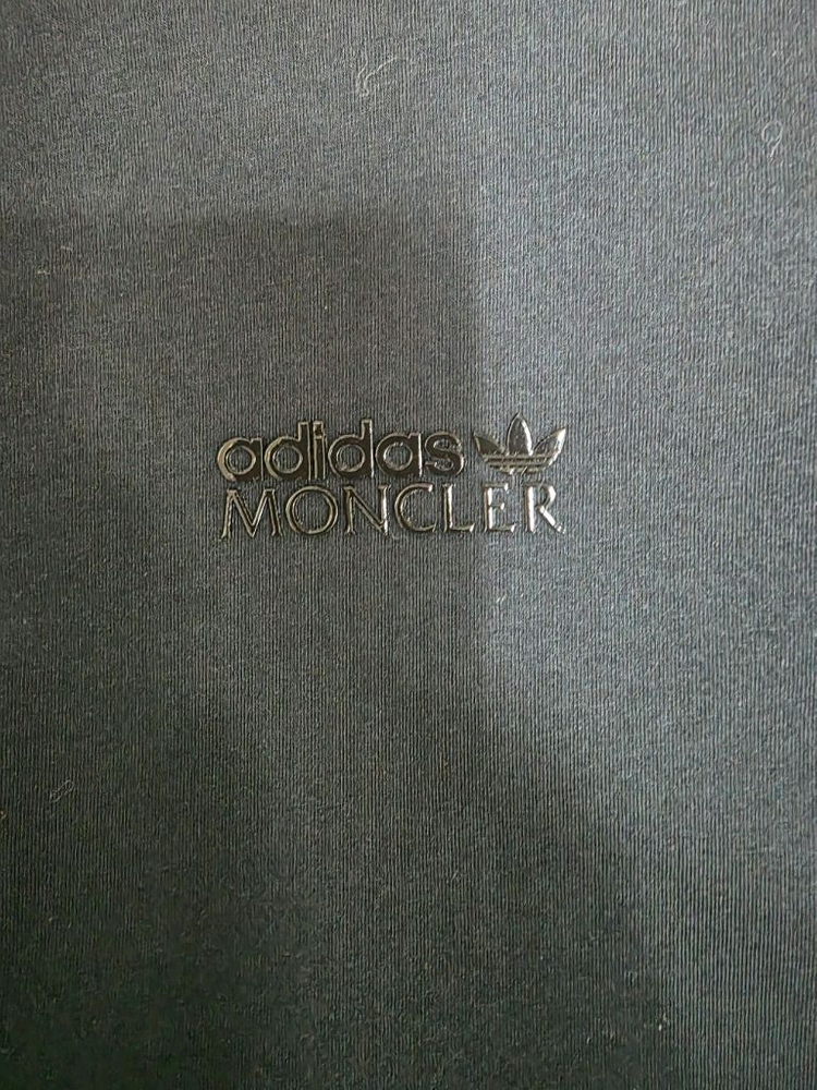 몽클레어 아디다스 콜라보 티셔츠 정품 이미지